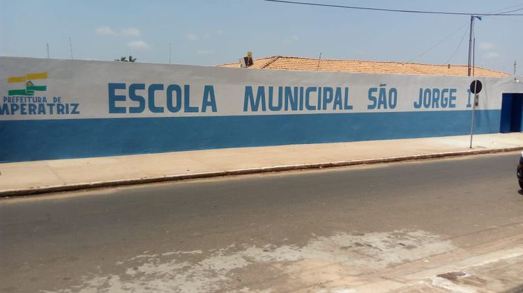 Escolas do bairro Vilinha recebem manutenção estrutural