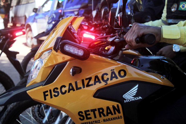 Operação melhora fluidez do trânsito na Avenida Ceará no Santa Inês