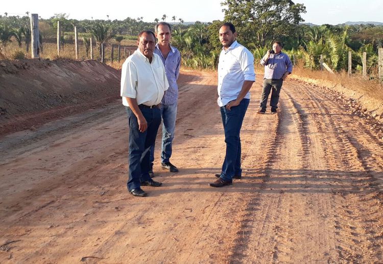 Prefeitura recupera estrada que liga Coquelândia ao Rio Tocantins