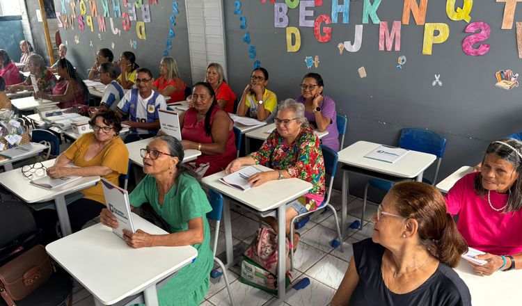 Casa do Idoso Feliz recebe Programa Maranhão Alfabetizado