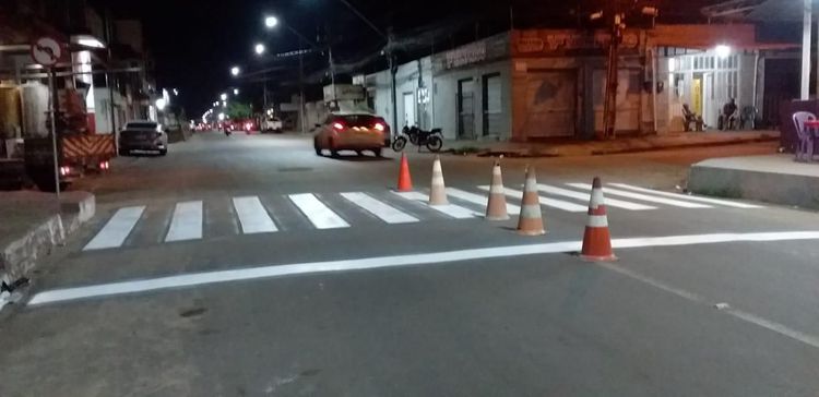 Faixas de pedestres são pintadas em Ipumirim para melhorar a