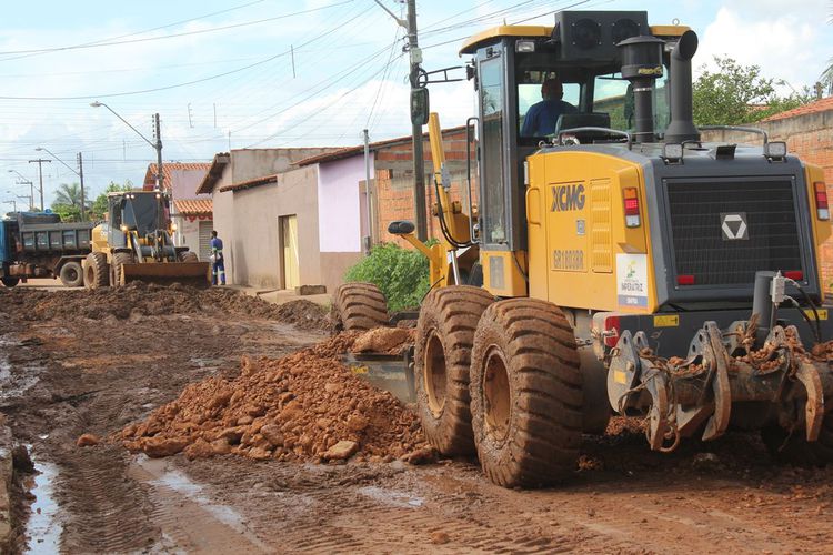 Avenida do Sol é recuperada na Vila Fiquene