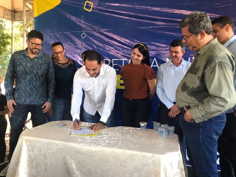Prefeitura inicia construção de escola no Habitar Brasil
