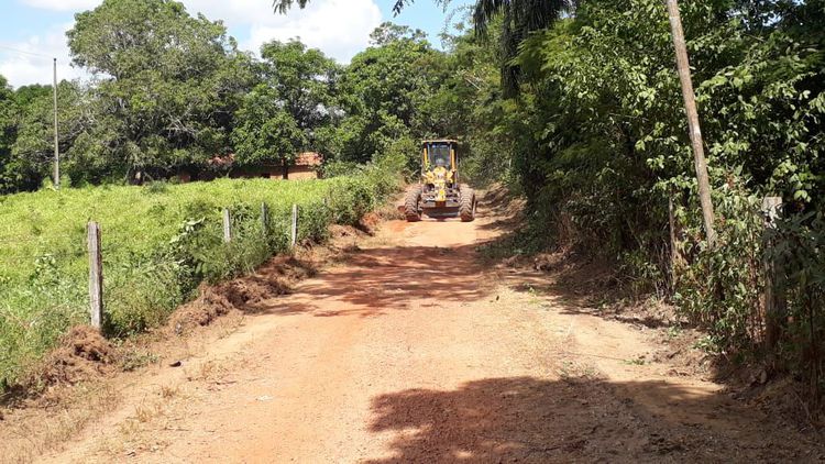 Estrada de acesso aos povoados Açaizal e Água Boa é recuperada pela Prefeitura