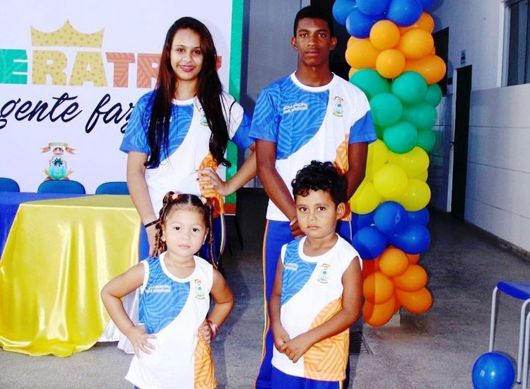 Comprar Uniformes Escolares em M.A Uniformes