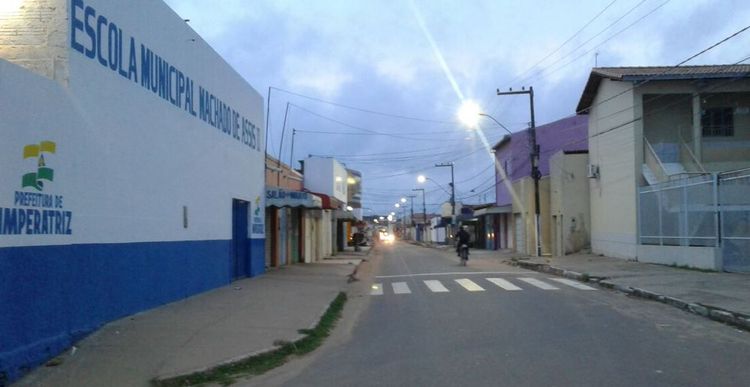 Rua Euclides da Cunha ganha iluminação de LED - Prefeitura Municipal de  Imperatriz