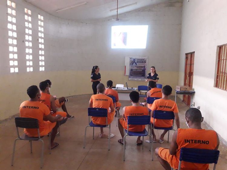 Saúde realiza ação com internos do presídio Itamar Guará