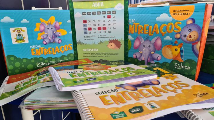 Prefeitura entrega livros didáticos da Educação Infantil nas escolas