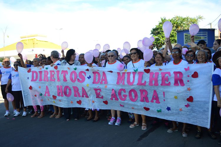 Casa do Idoso realiza caminhada na Semana da Mulher