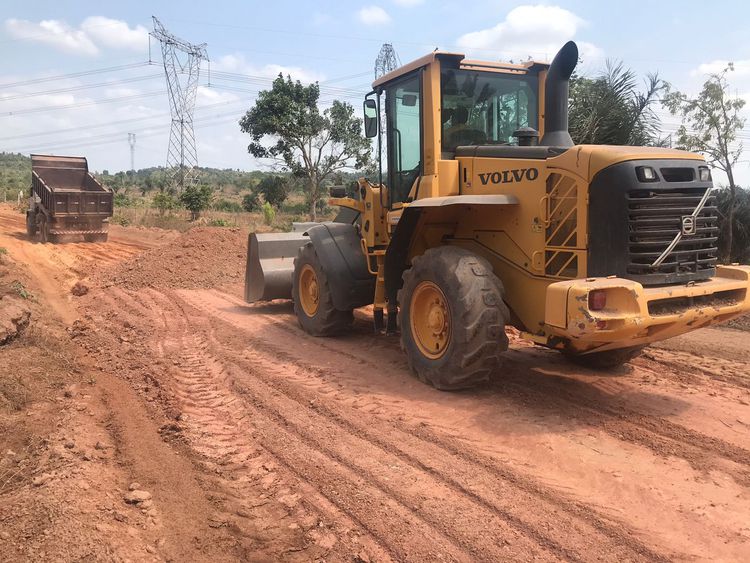 Obra do aterro sanitário avança e recebe terraplenagens para construção de trincheiras