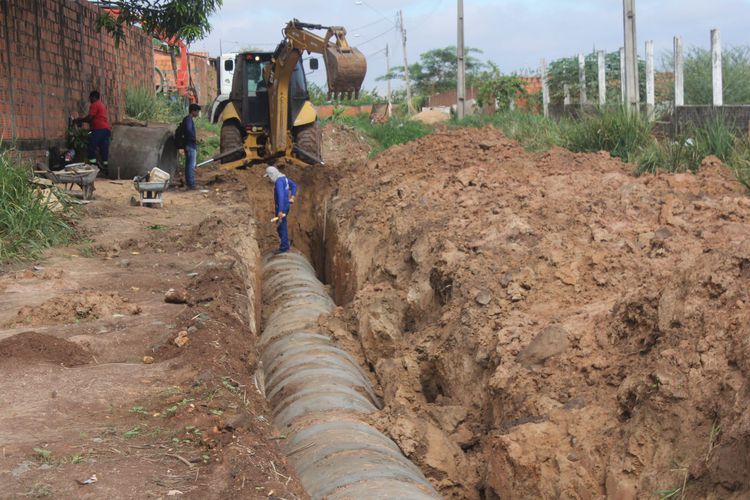 Prefeitura acelera obras de drenagem profunda nos bairros de Imperatriz