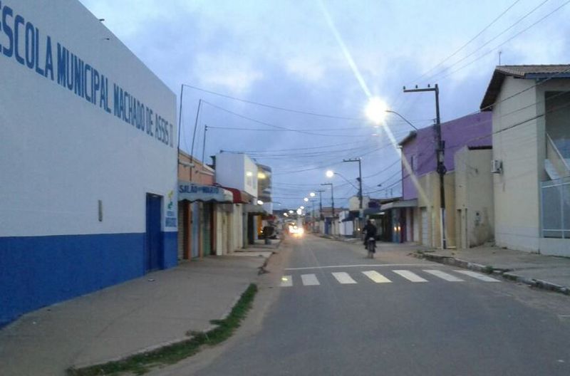 Revitalização da iluminação pública da Rua Euclides da Cunha, nos bairros Vila Nova e Jardim São Luís: 102 lâmpadas vapor de sódio foram substituídas por LED.