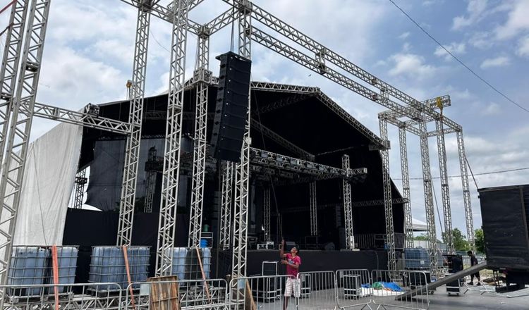 Professores de Imperatriz são homenageados com festa na Beira Rio