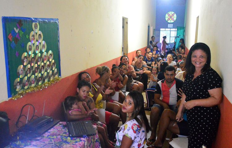 Reunião define mudança de alunos para nova Creche da Vila Mariana