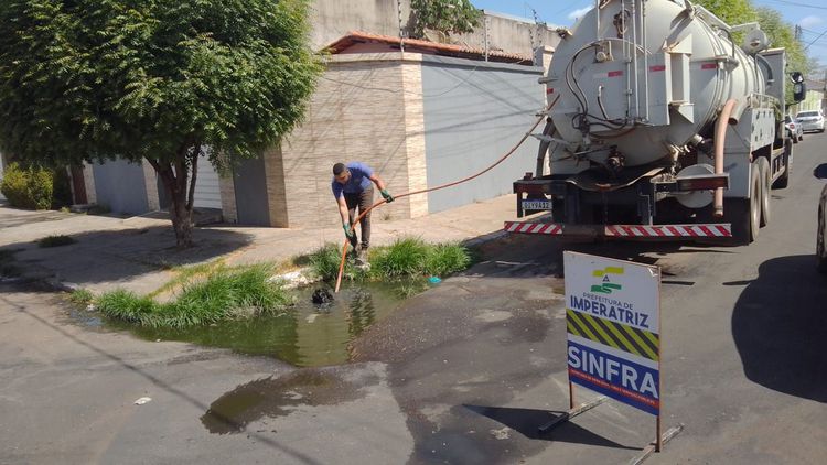 Prefeitura trabalha com serviços de hidrojato no Centro e Nova Imperatriz