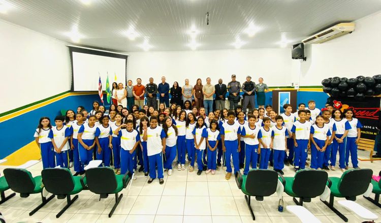 Imperatriz realiza formatura do PROERD com 90 alunos do 5º ano