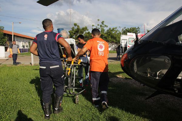 Equipe do Samu - Regional Imperatriz e CTA realizam transferência aérea de paciente
