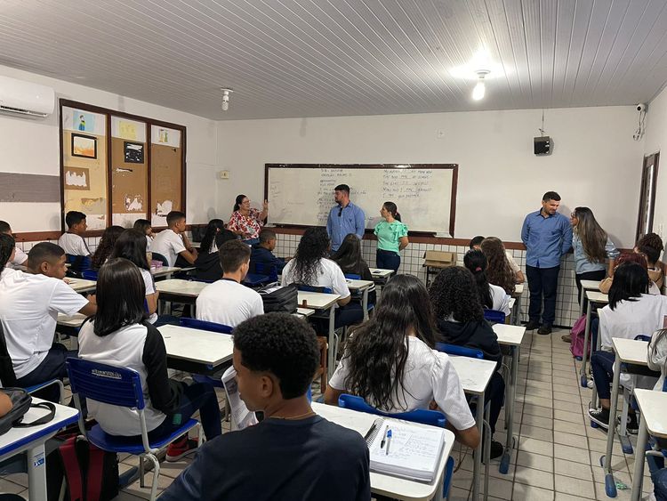 Palestra conscientiza alunos sobre a importância da implantação do aterro sanitário de Imperatriz