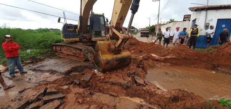 Prefeito Assis Ramos autoriza ampliação de drenagem profunda no Parque Alvorada I