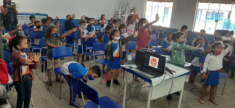 Escola Municipal Tiradentes II recebe equipe de Educação para o Trânsito