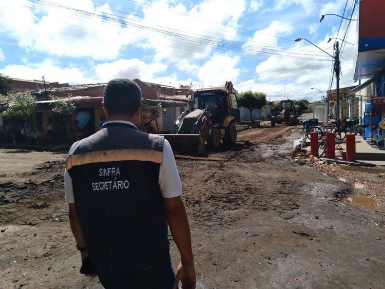 Sinfra recupera ruas danificadas pelas chuvas no Bacuri