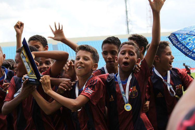 Prefeitura entrega premiação para escolas campeãs dos Jogos Escolares 2019