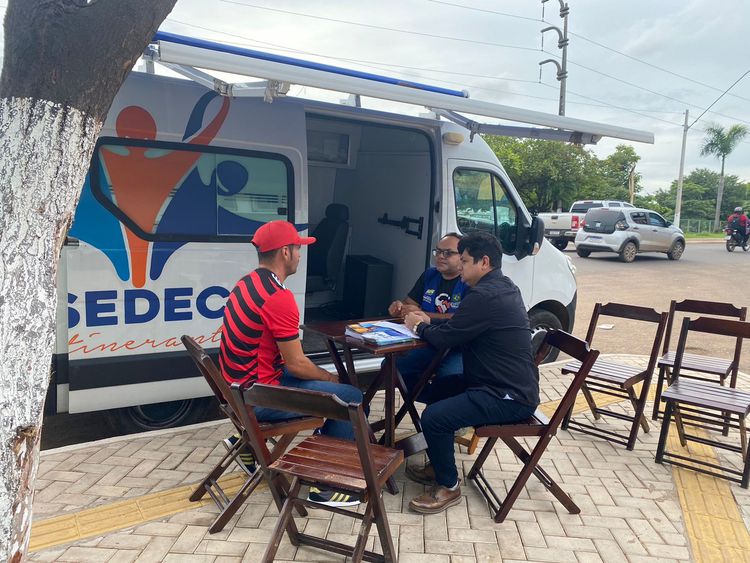 Praça Emiliano Melo de Azevedo é rota estratégica do Projeto Sedec Itinerante
