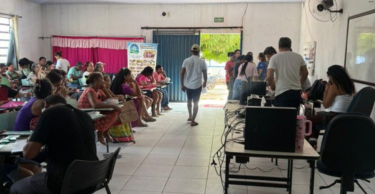 CRAS Itinerante leva atendimentos e serviços ao Conjunto Vitória