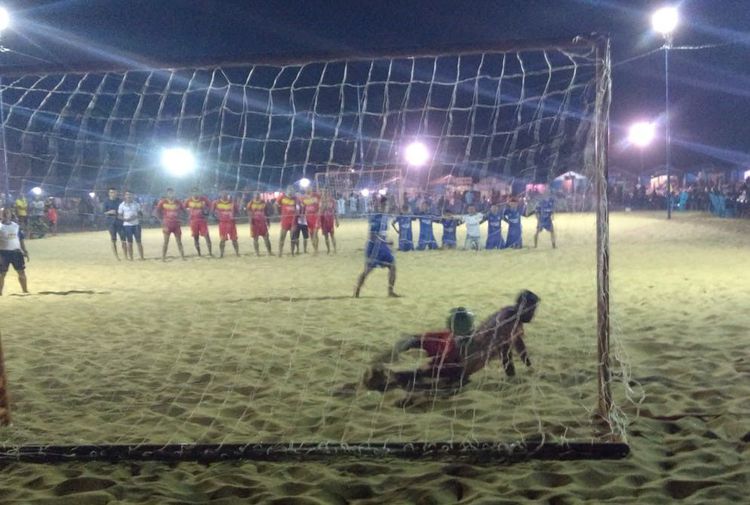 Torneio de beach soccer chega a terceira semana