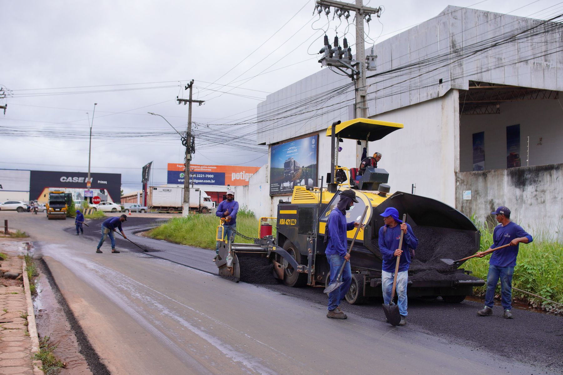 Prefeitura de Imperatriz realiza obras de drenagem, pavimentação e recuperação de vias em bairros da cidade