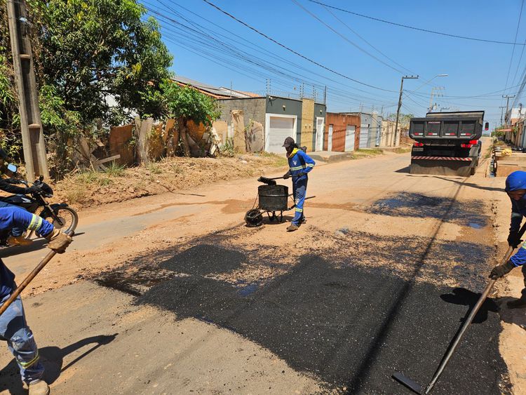 Recuperação de ruas continua intensa na primeira segunda-feira de setembro