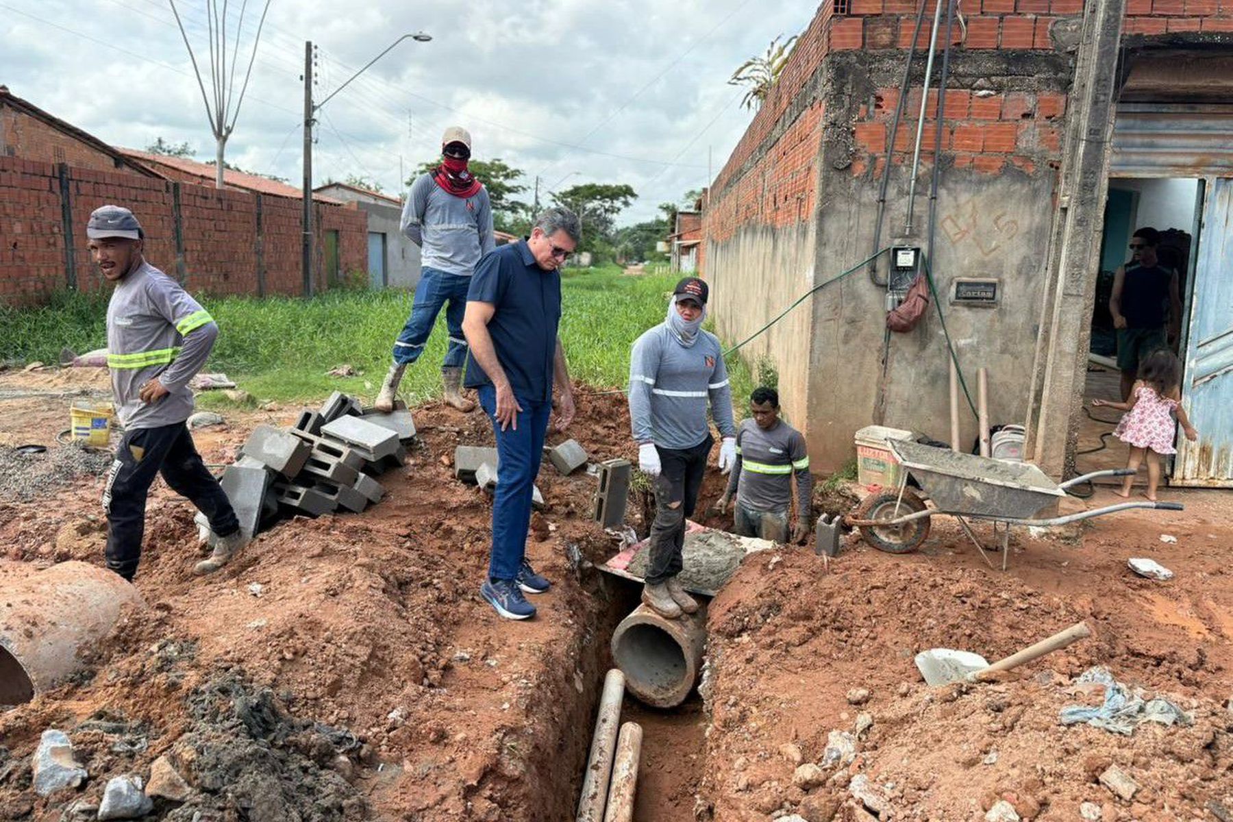 SEPLU realiza fiscalização e orientação no bairro Cinco Irmãos e Residencial Canto da Serra