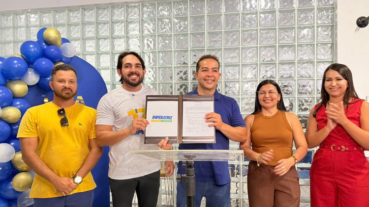 Assinadas ordens de serviços para reforma geral da UPA São José e construção de base do SAMU