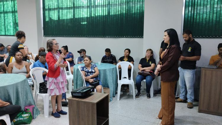 Seplu realiza apresentação do regimento interno do Shopping da Cidade